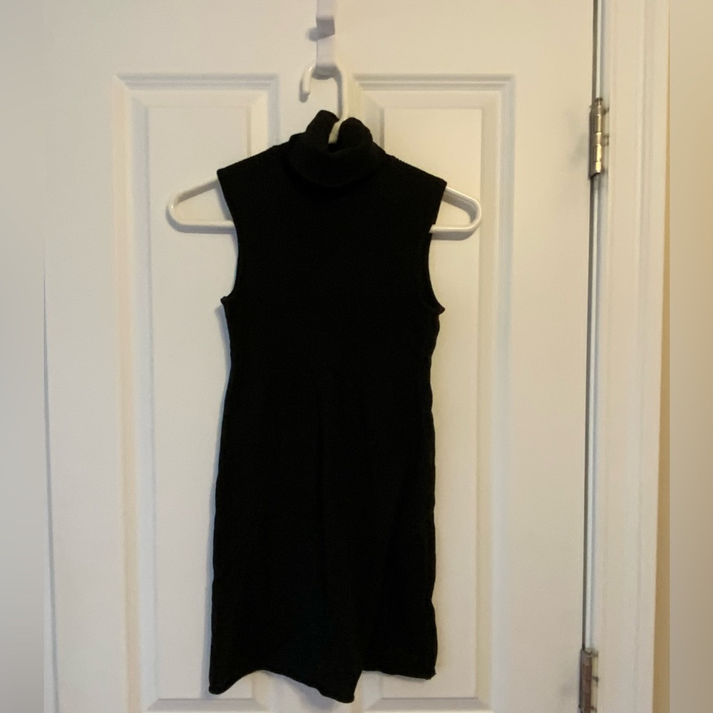 BCBG tunic sweater